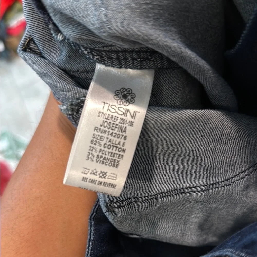 Dark Blue High-Waisted Jeans size 28 NWT